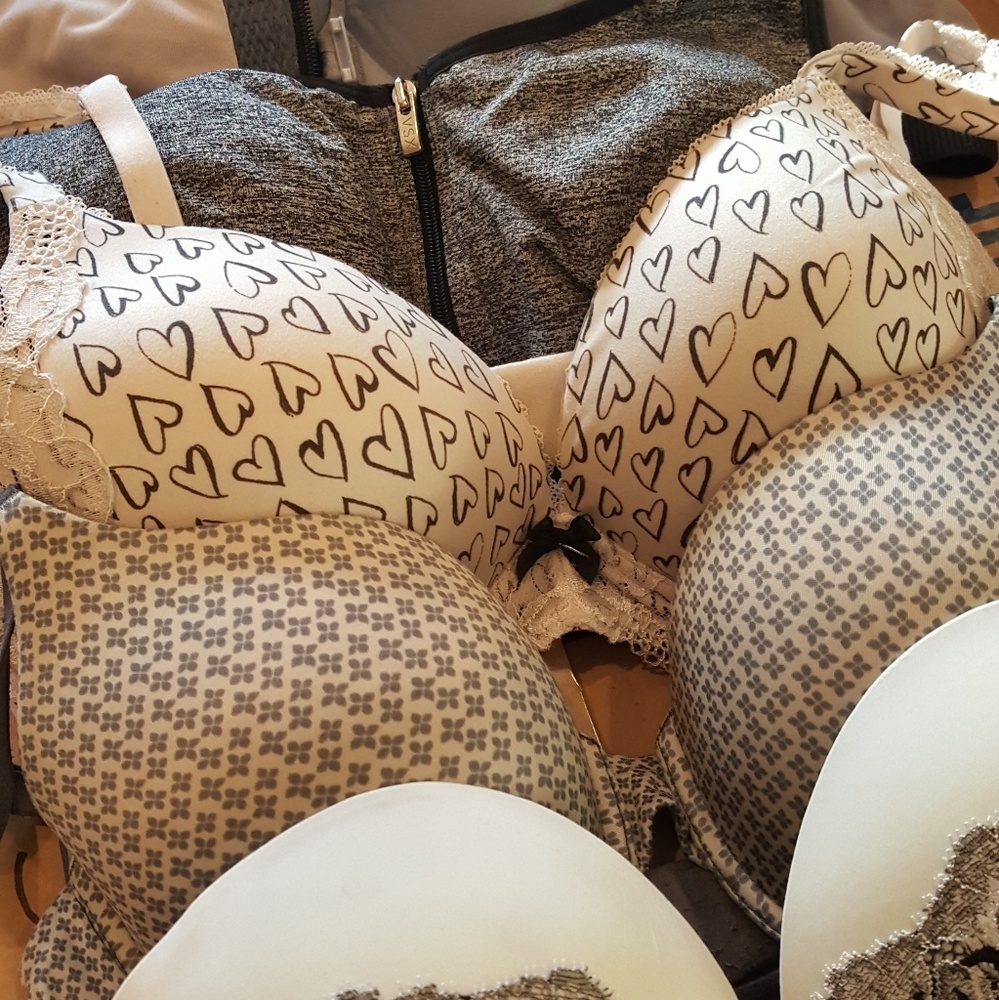VS Bras